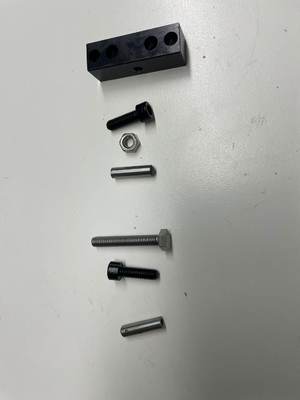 Recolección de piezas y componentes para el mecanizado de bloques de acero